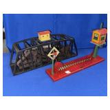 TIN AMERICAN FLYER LINES RAILROAD CROSSING SIGNAL