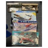 STACK OF VINTAGE MODELS (SOME STARTED) REVELL, ETC