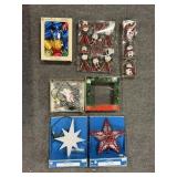 (2) LED TREE TOPPERS-WHITE & RED, PYRAMID BOX
