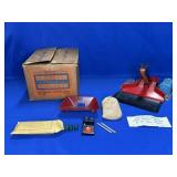 LIONEL TRAINS NO. 397 OPERATING COAL LOADER W/BOX