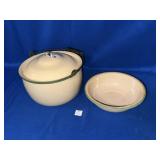GREEN & CREAM ENAMELWARE BEAN POT & BOWL