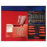 PITTSBURGH 32 PC SCREWDRIVER SET & (NEW)