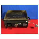 BLUE RHINO RAZUR FLAT TOP GRIDDLE APPROX 19"