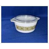 PYREX SQUARE FLOWERS 1 1/2 QT BOWL WITH LID