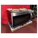 WHIRLPOOL MICROWAVE 30" X 15.75"