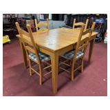 WOODEN DINING ROOM TABLE W/(4) CHAIRS