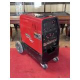 LICOLN ELECTRIC PRECISION TIG 185 WELDER