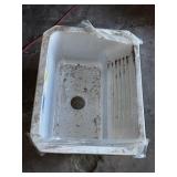 RICHFIELD UTILITY SINK APPROX 24.5" X 19.5" X 12"