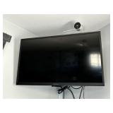 INSIGNIA TV WITH REMOTE