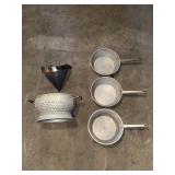 COLANDER, STRAINERS (SOME HANDLED)