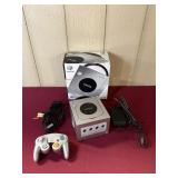 NINTENDO GAME CUBE LIMITED EDITION PLATINUM
