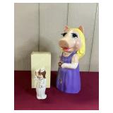 14" PAINTED CERAMIC MISS PIGGY & LENOX GRADUATION