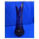 L.E. SMITH NUBBY BUTT SWUNG AMETHYST VASE