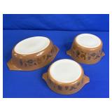 (2) EARLY AMERICAN PYREX 1 QUART & 1 1/2 QT DISHES