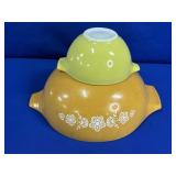 YELLOW 1 1/2 PT PYREX  & 4 QT BUTTERFLY GOLD