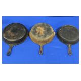 (3) CAST IRON SKILLETS: WAGNER NO 8, WAGNER NO 9 &