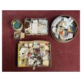 MOSTLY LOOSE BUTTONS IN TINS