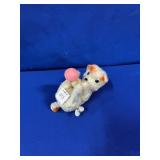 FUZZY WIND UP KITTY WITH A BALL (WORKS)APPROX 5.5"