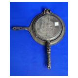 GRISWOLD AMERICAN NO 8 SLANT LOGO WAFFLE IRON 314B