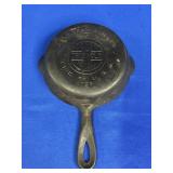 GRISWOLD CAST IRON SKILLET NO 3 ERIE PA USA 709 B