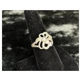 3.4G STERLING SILVER RING SIZE 7.5 HEARTS W/STONES