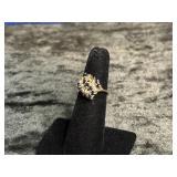 3.5G 14K SIZE 5.5 RING W/ BLACK STONES *MISSING 1*