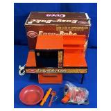 1976 KENNER BETTY CROCKER EASY-BAKE OVEN IN BOX