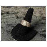 (7.08G) 10K GOLD DIAMOND RING - SIZE 8.5