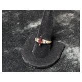 3.57G STERLING SILVER RING SIZE 9.5 GARNET STYLE