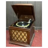 EDISON DISC PHONOGRAPH MARKED 8676 WOODEN BOX
