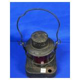 DIETZ N.Y. RAILROAD LANTERN W/ NO 10 E RED GLASS