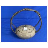 CASTILIAN PORCELAIN BASKET W/ METAL HANDLE