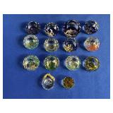 (14 PCS) CRYSTAL PAPERWEIGHTS: AMERICAN FLAG,
