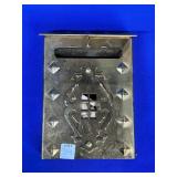 BRASS COLORED MAILBOX WITH KEY APPROX 9.5" X 6.5"