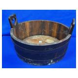 WOODEN HEART HANDLED WASH STYLE BUCKET APPROX 19.5
