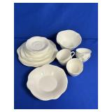 (21-PC) VILLEROY & BOCH MIRA BONE CHINA SET MADE