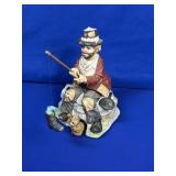 MELODY IN MOTION HAND PAINTED PORCELAIN MUSIC BOX