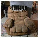 OVERSIZED BROWN RECLINER