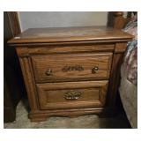 BROYHILL NIGHT STAND ACORN ETCHED