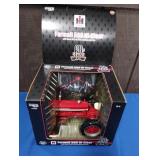 INTERNATIONAL HARVESTER FARMALL 560 HI-CLEAR ERTL