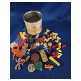 JUNK DRAWER LOT: PLASTIC HALLOWEEN CUPCAKE TOPPERS