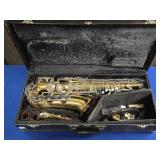 VITO SAXOPHONE SERIAL NO 064947 JAPAN