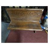 WOODEN BENCH APPROX 42.25' X 15.5' X 31.5'