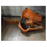 STIHL 025 GAS CHAINSAW WITH CARRYING CASE