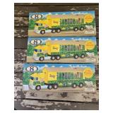 (3) SUNOCO 2001 SAFARI SHUTTLE TRUCKS