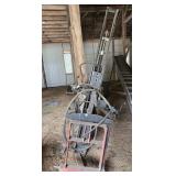 SHAVER MFG CO. 3 POINT HITCH FENCE POST POUNDER