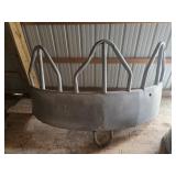 CATTLE/HORSE FEEDER