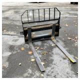 JOHN DEERE WORKSITE PRO PALLET FORKS