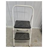 SAFETY 1ST STEP STOOL