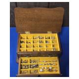WOODEN JEWELRY BOX W/COSTUME JEWELRY: RINGS,
